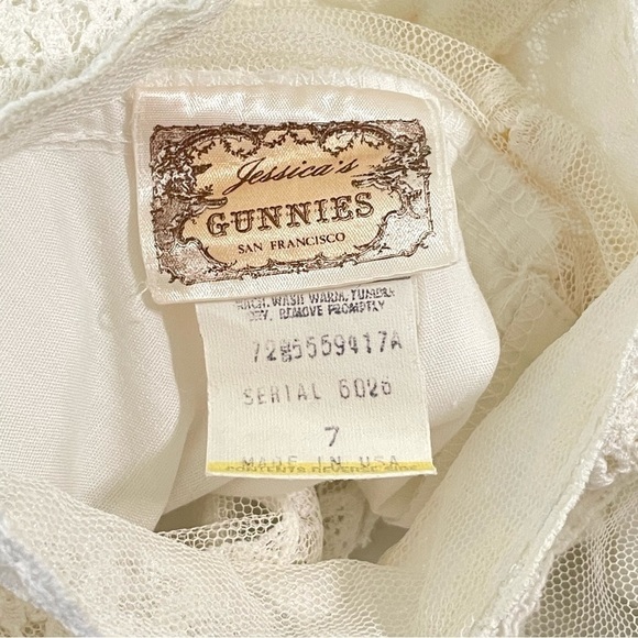 Gunne Sax 70s Vintage Victorian Lace Neck Ruffle Yoke Blouse White XXS - XS - Picture 12 of 13